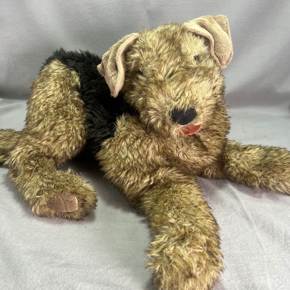 Folkmanis Airedale Terrier 2993 Full Body Puppet Brown 1st Edition Discontinued